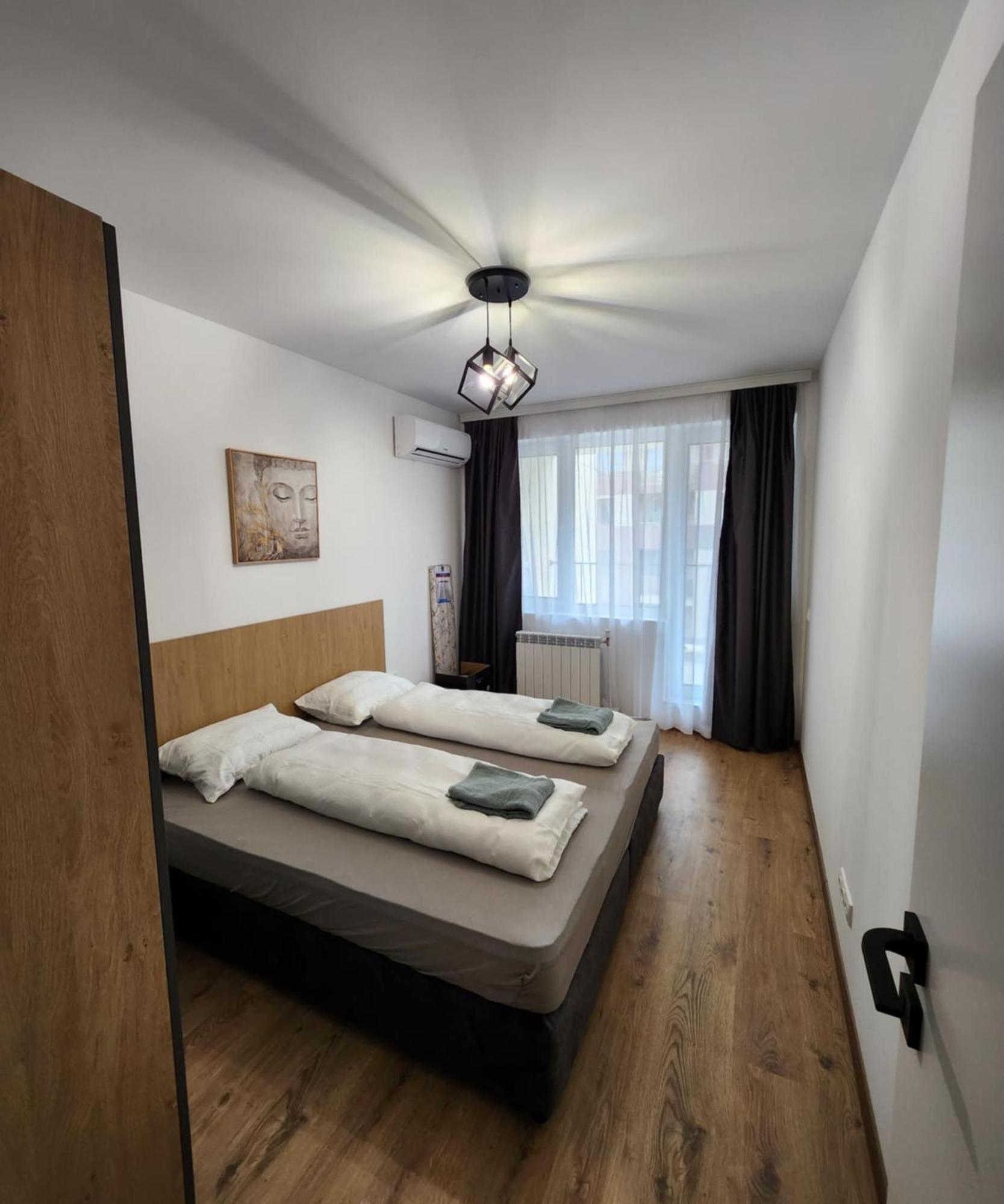 Student City & Privat Parking Apartment Sofia