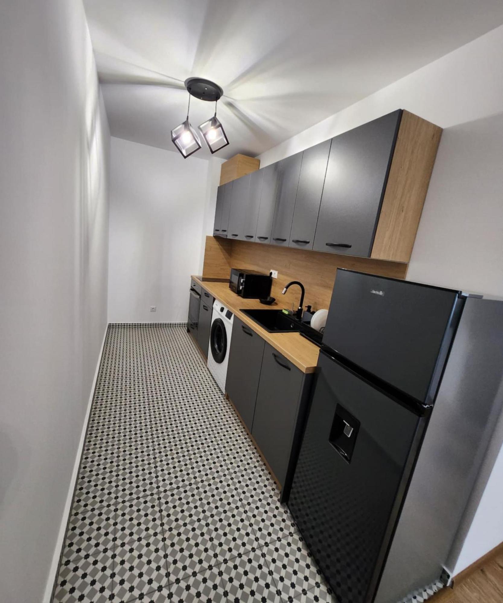 Student City & Privat Parking Apartment
