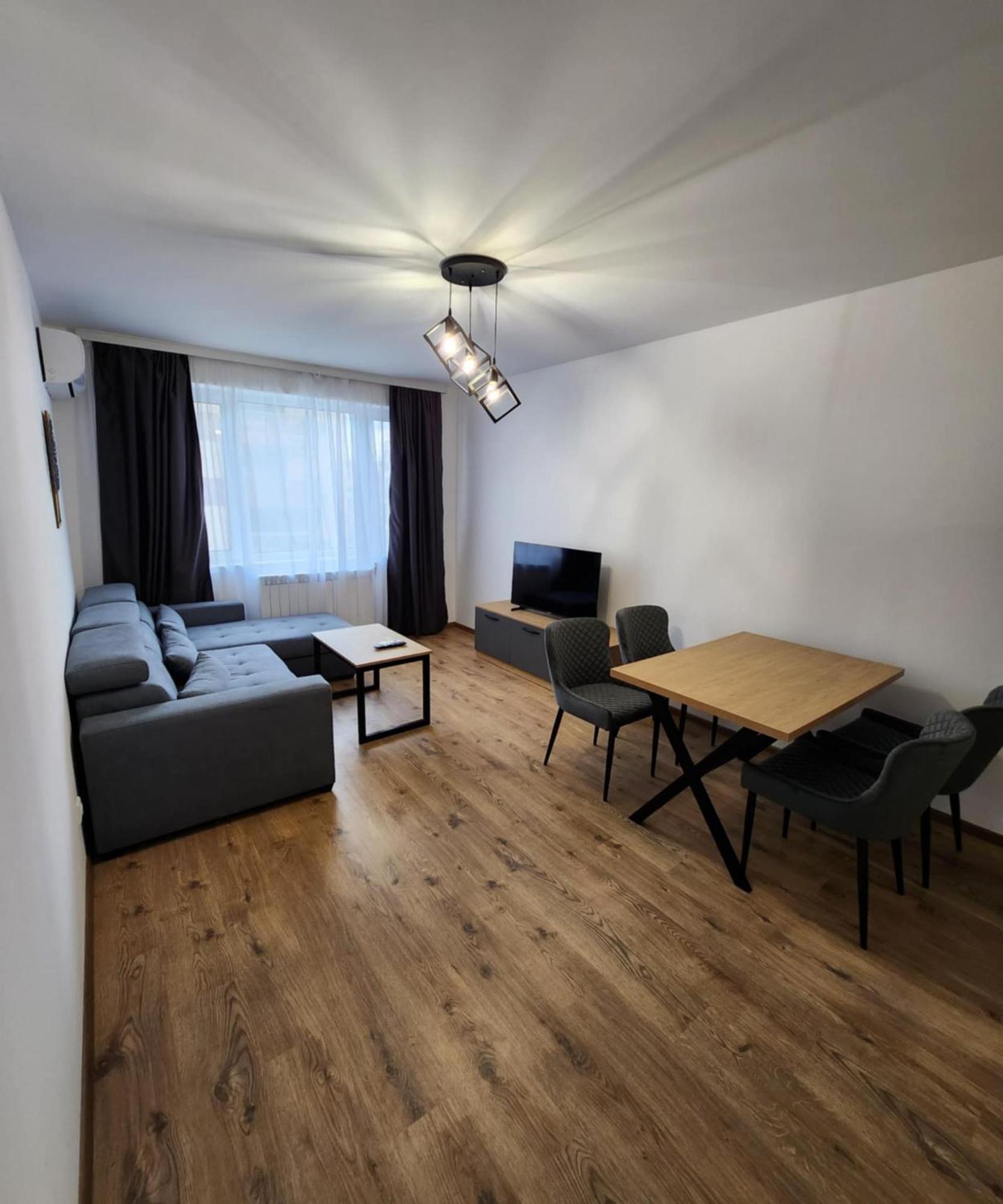 Apartament Student City & Privat Parking Sofia
