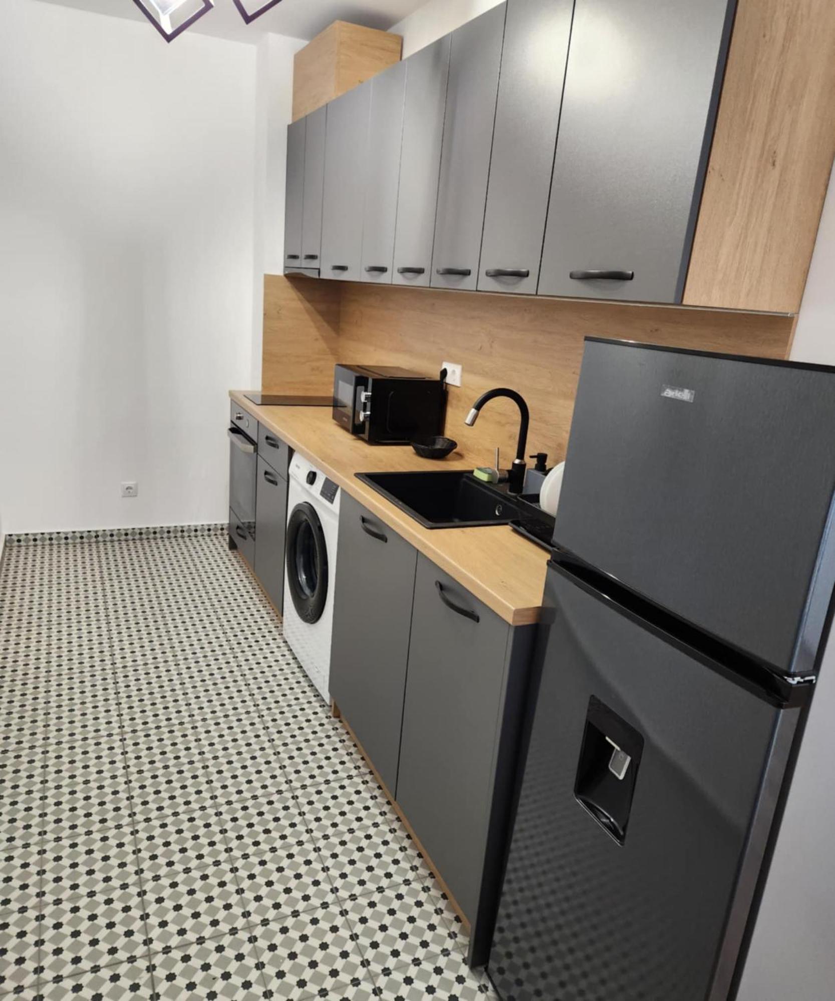 Apartament Student City & Privat Parking Sofia